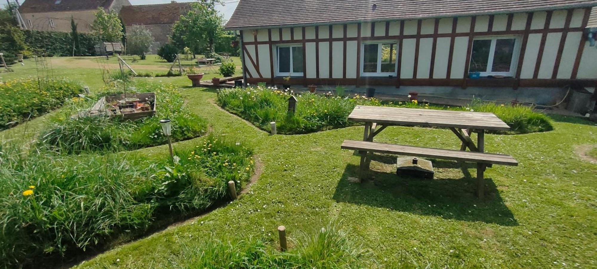 Les Lys Jolie Suite Parentale Privative Deux Adultes Avec Sdd Pertheville-Ners Zewnętrze zdjęcie